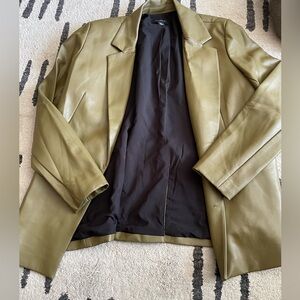 Halogen faux leather blazer in olive green size Large